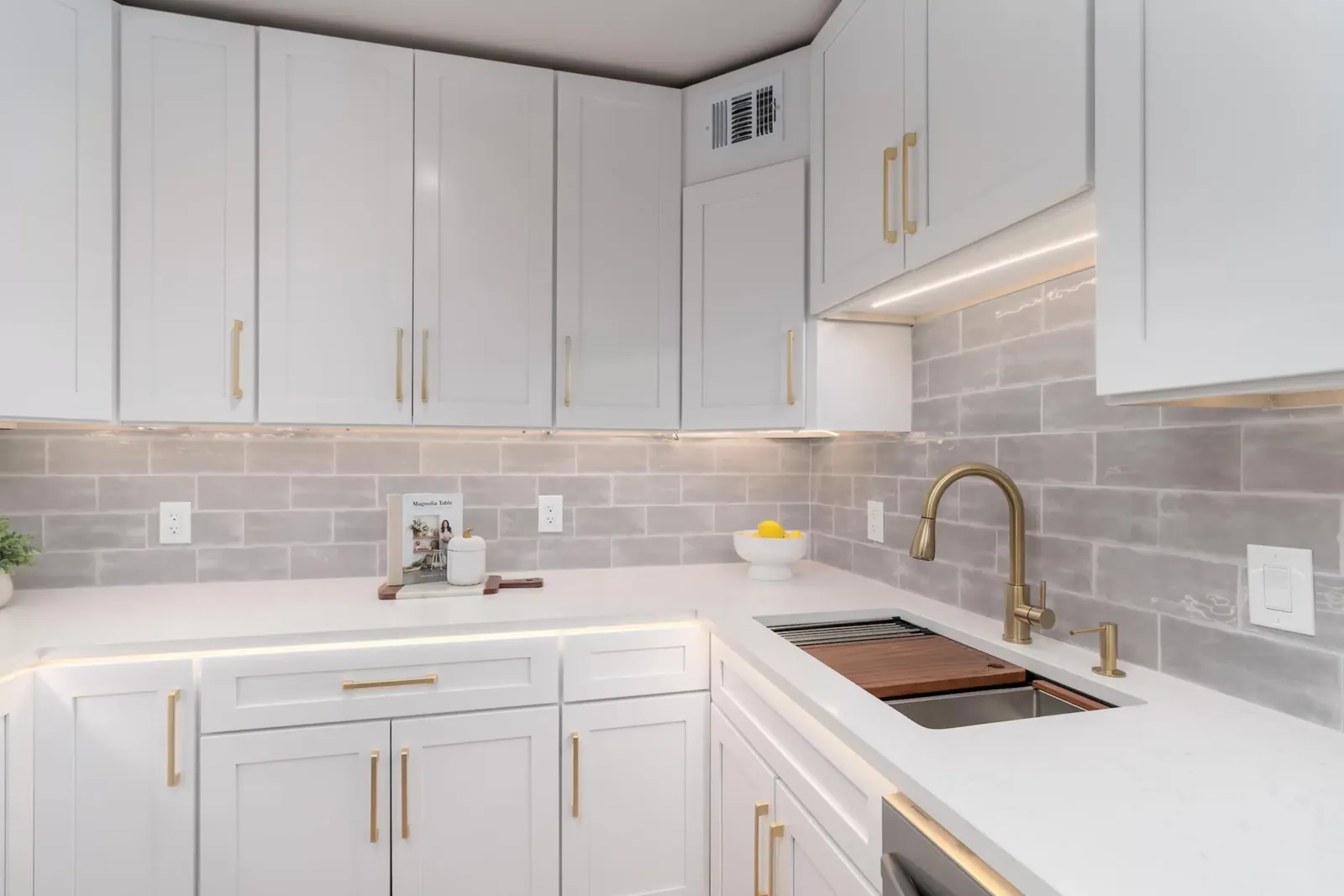 Full Condo Remodel – River Road, Bethesda, after (10 of 12)