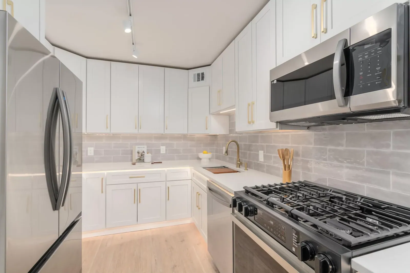 Full Condo Remodel – River Road, Bethesda, after (5 of 12)