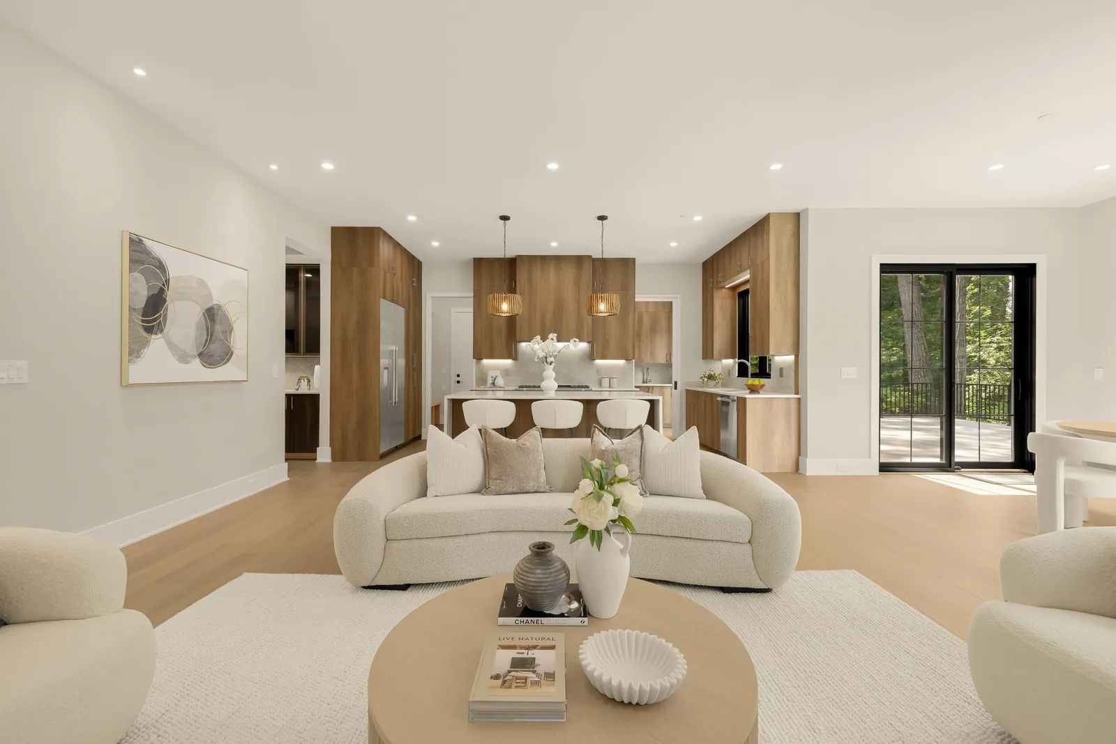 Staged home by HomeStylists, photo 2